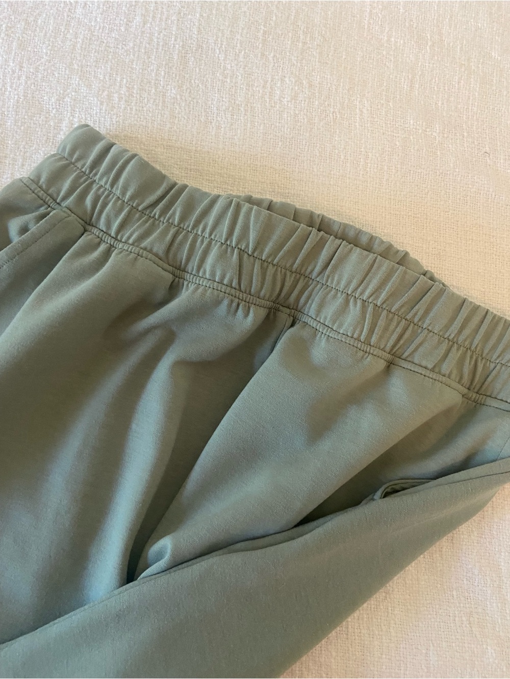 Yogalicious Sage Green Elastic Waist Lounge Pants with Pockets - Scuba Joggers M - Picture 11 of 11